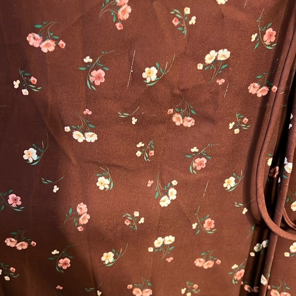 House of CB Burgundy Floral Dress - Picture 4 of 6